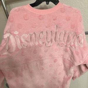 Disneyland Piglet Spirit Jersey 🌸 Pink Velour Polka Dots Size Large – Rare Cozy